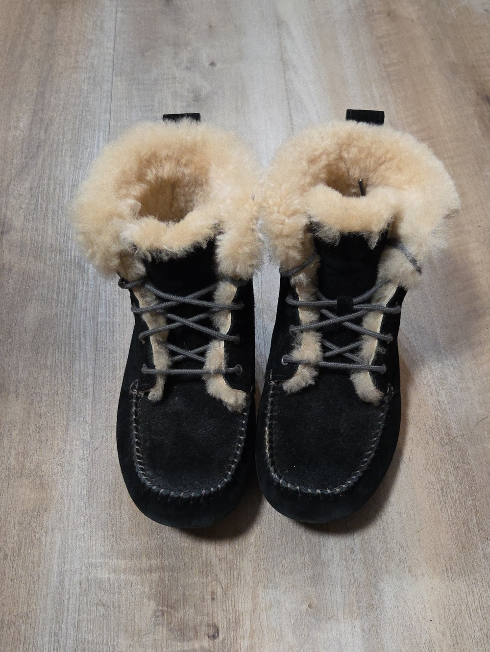 Ugg Women's Chickaree Boot..7